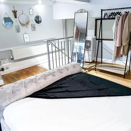 City Escape - Nottingham City Centre - Parking Available! Buitenkant foto
